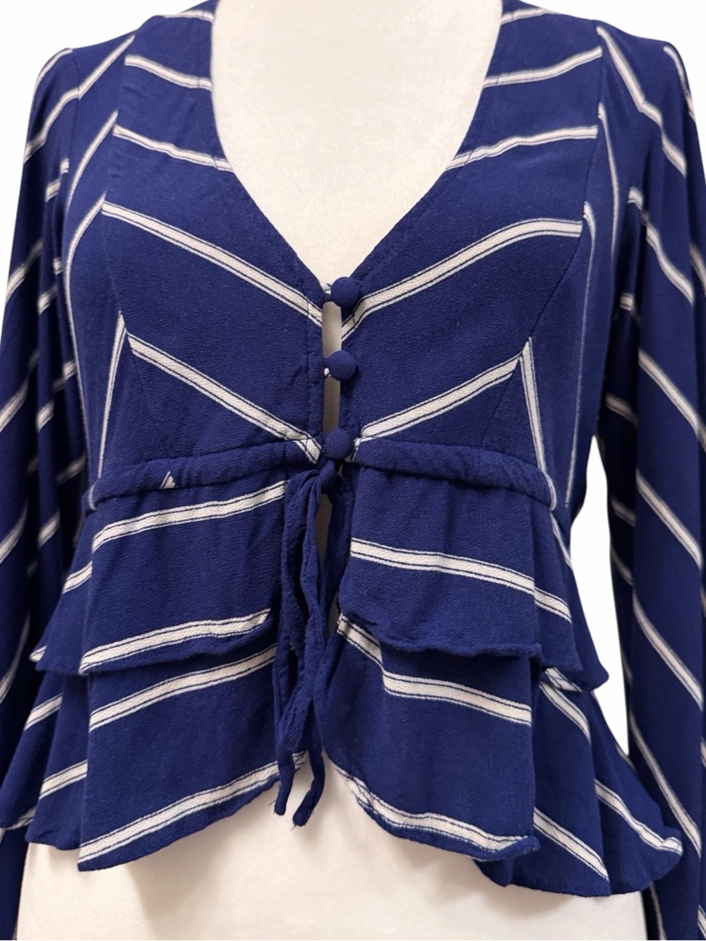 ~Free People Navy & White Chevron Tie-Front Peplum Blouse - Picture 8 of 14